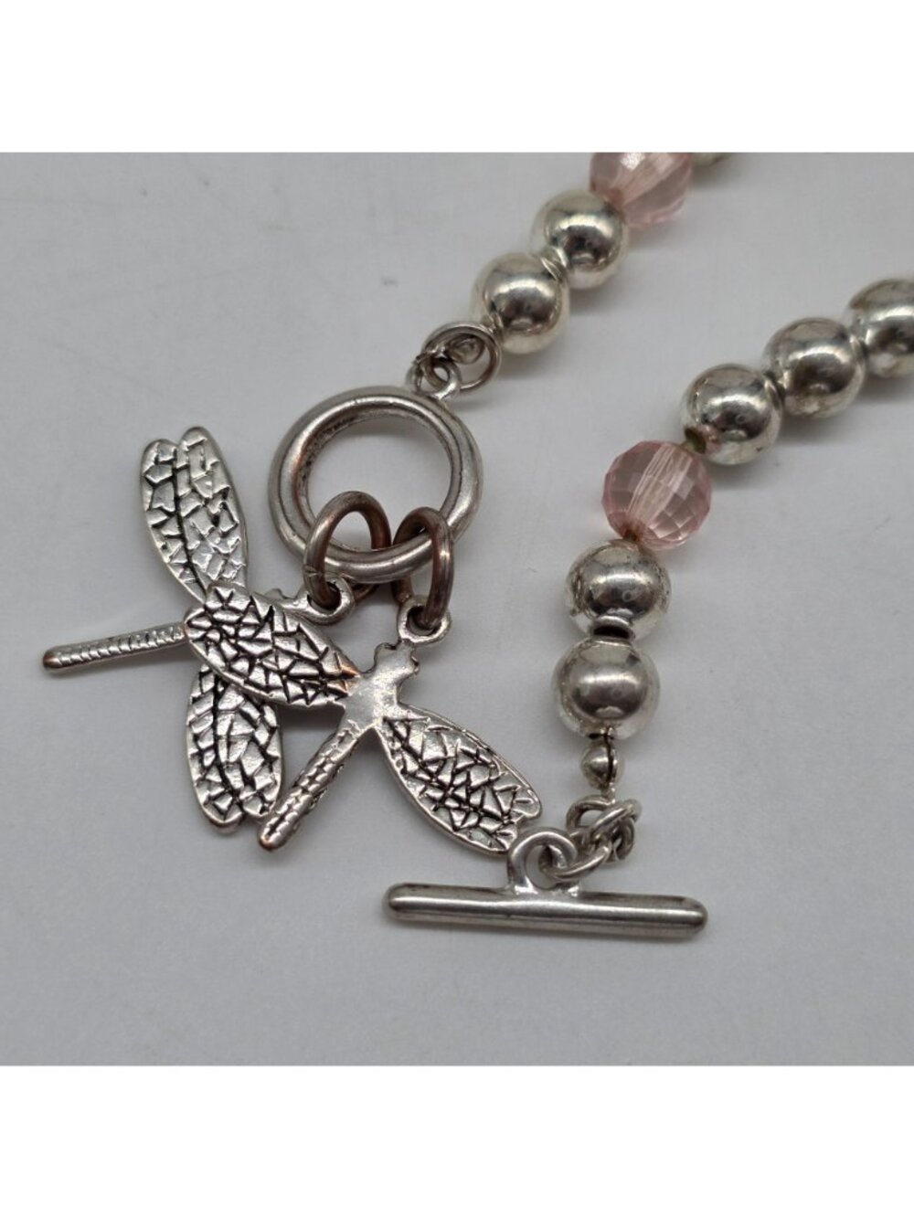 Dragonfly Charm Beaded Bracelet Toggle Clasp Silver & Pink Accents 8" Long - Picture 2 of 7